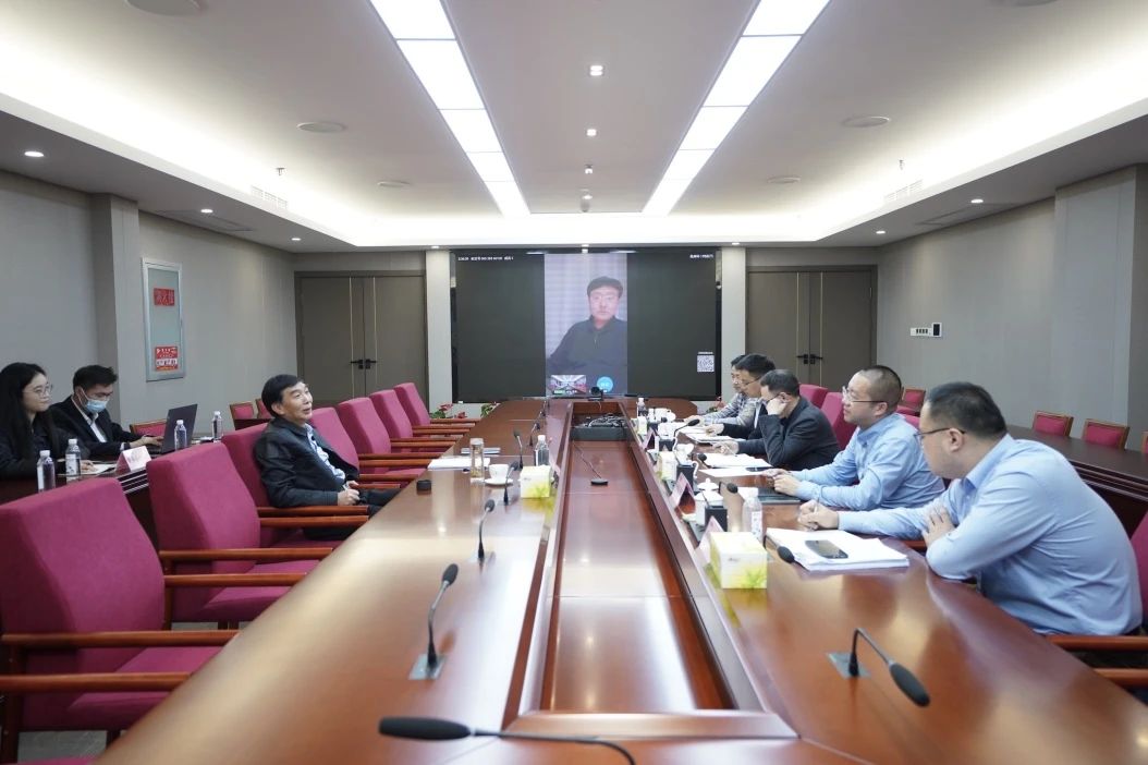 省尊龍凱時(shí)集團(tuán)召開外部董事工作座談會(huì)
